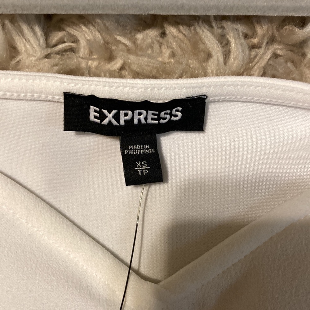 Express white top with sheer sleeves, Size XS - Picture 3 of 8